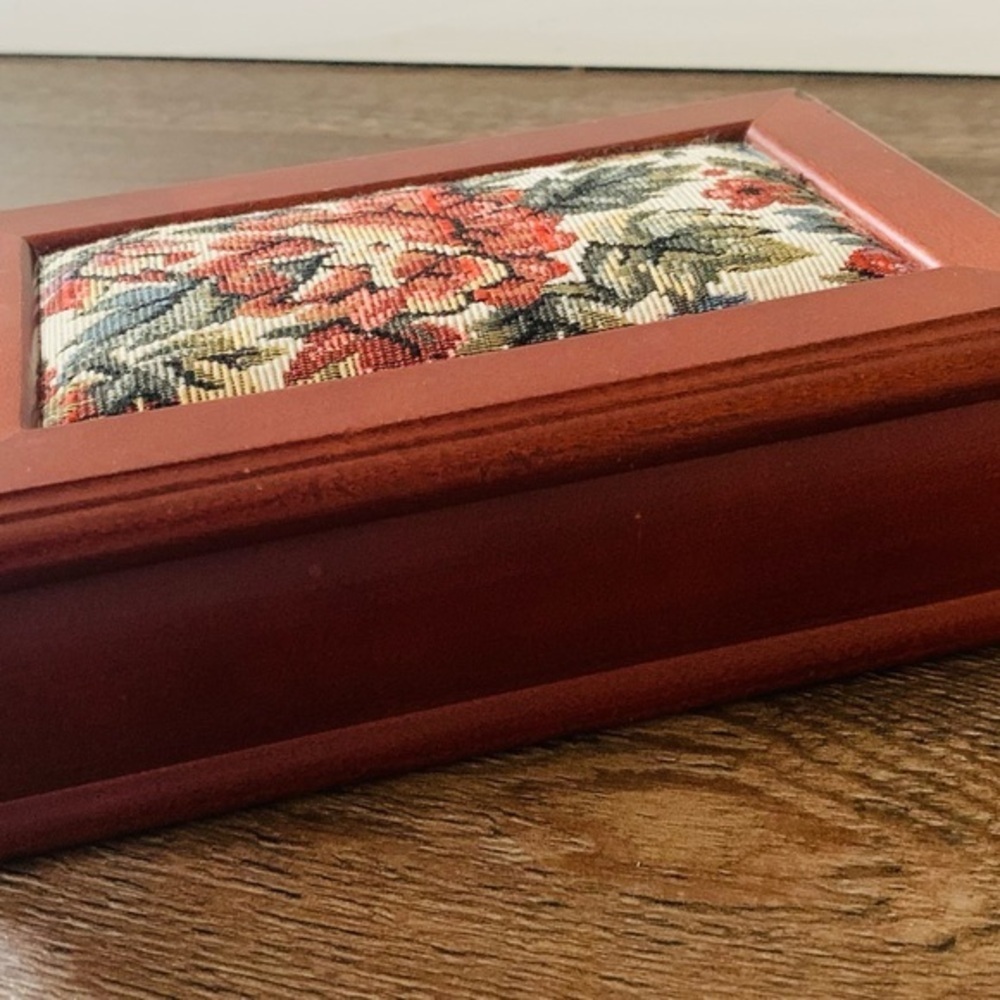Wooden box with a mirror